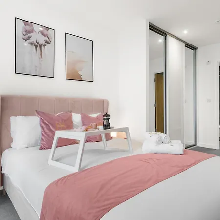 Pluxa Pink Amethyst - Sleek 2bathroom Fully Furnished Serviced * Birmingham
